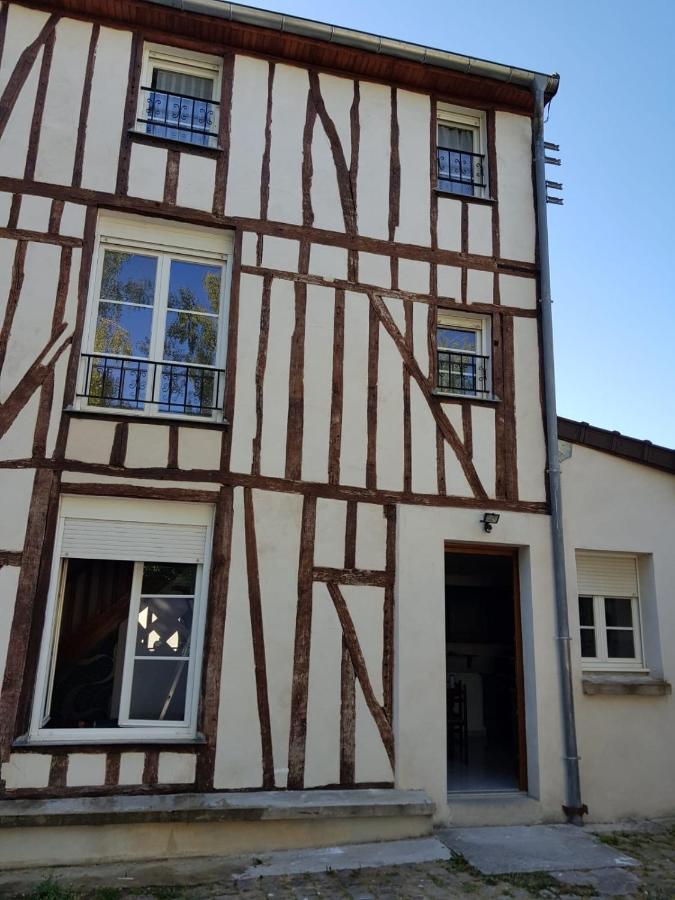 F4 Dans Maison Au Calme Pres Du Centre De Chalons En Champagne Ngoại thất bức ảnh